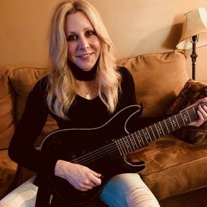 Meet your Posher, Romi